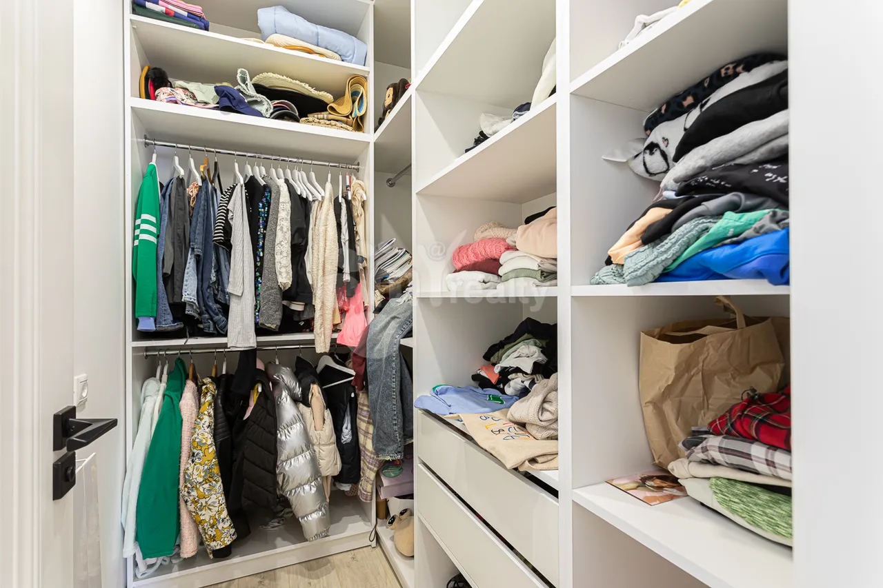 3 bedroom apartment for sale K. Ulnetsi St, Kanaqer-Zeytun Yerevan, 157280