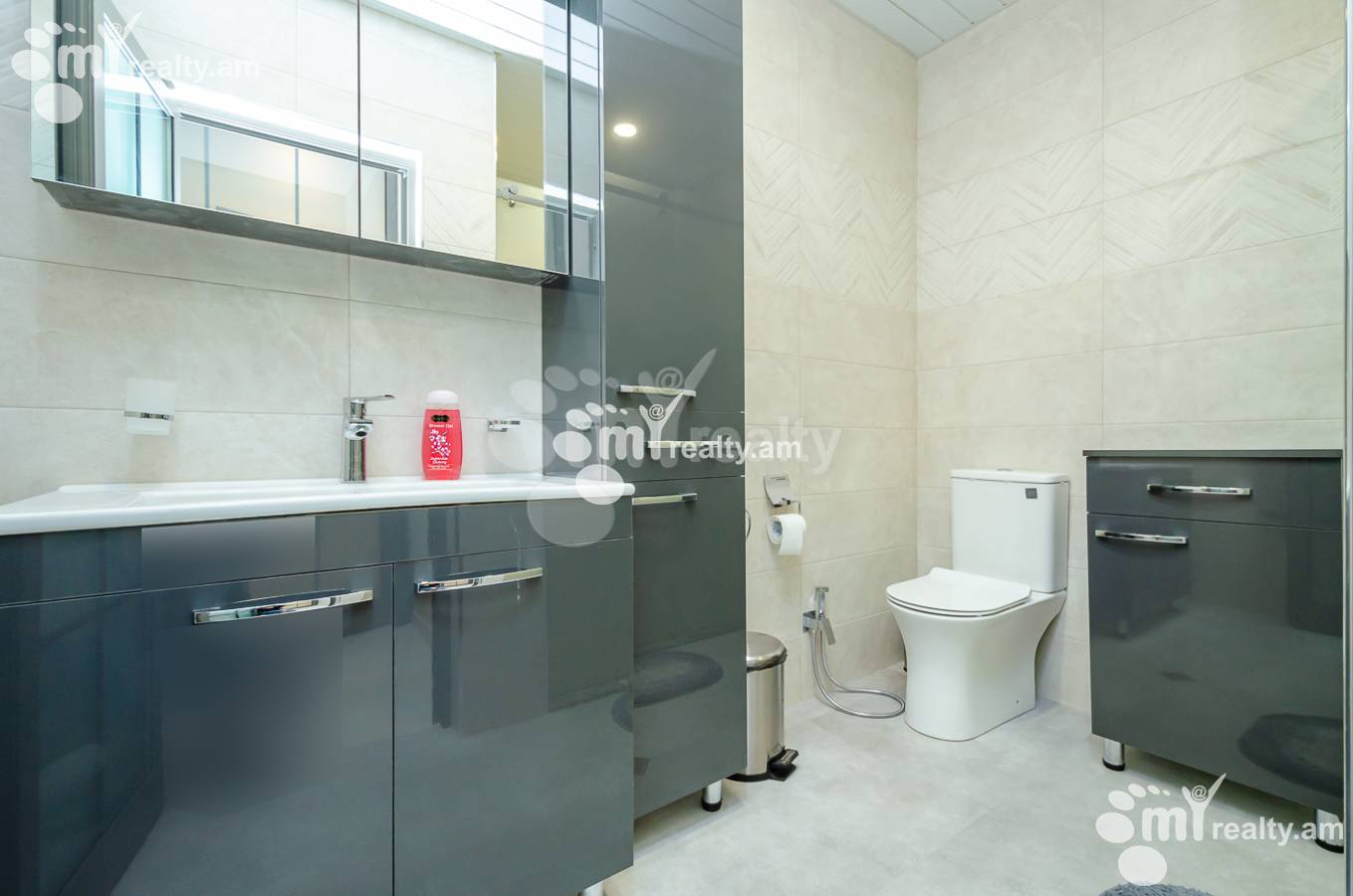 3 bedroom apartment for rent Buzand St, Center Yerevan, 151550