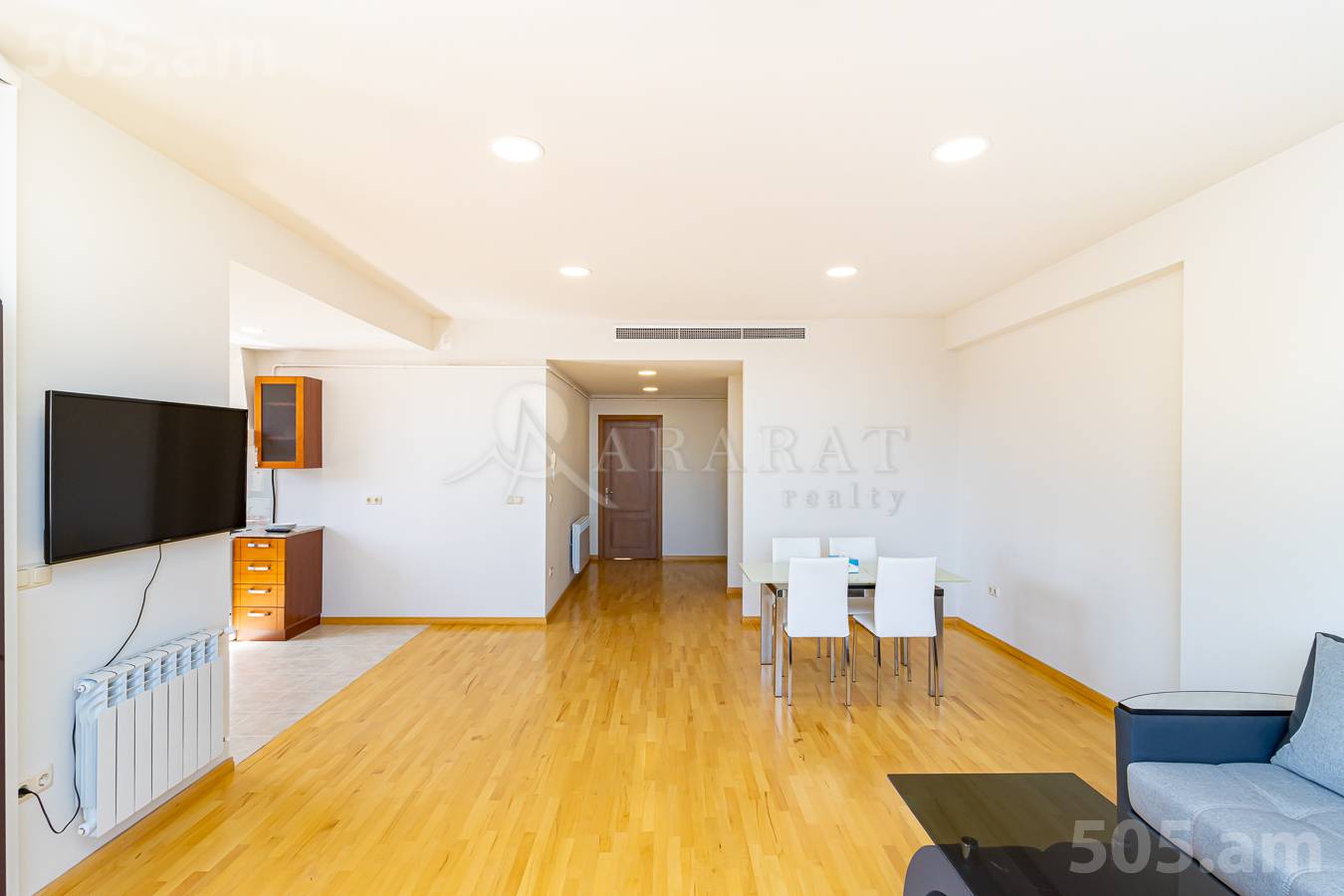 3 bedroom apartment for sale Antarayin St, Center Yerevan, 137611