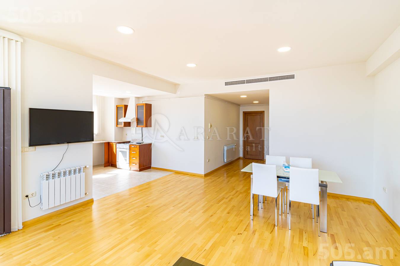 3 bedroom apartment for sale Antarayin St, Center Yerevan, 137611