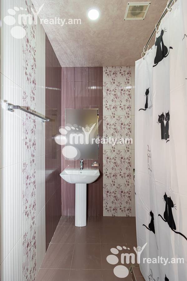 House for sale G 1 dis., Ajapnyak Yerevan, 154562