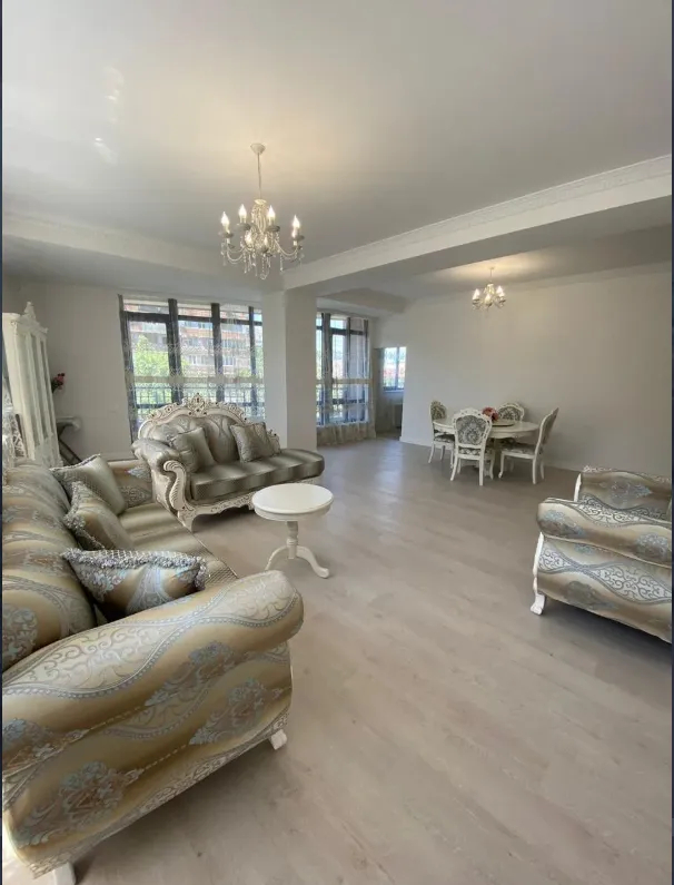 Купить 4 комнатную квартиру Саят-Нова пр, Центр Ереван, 159815