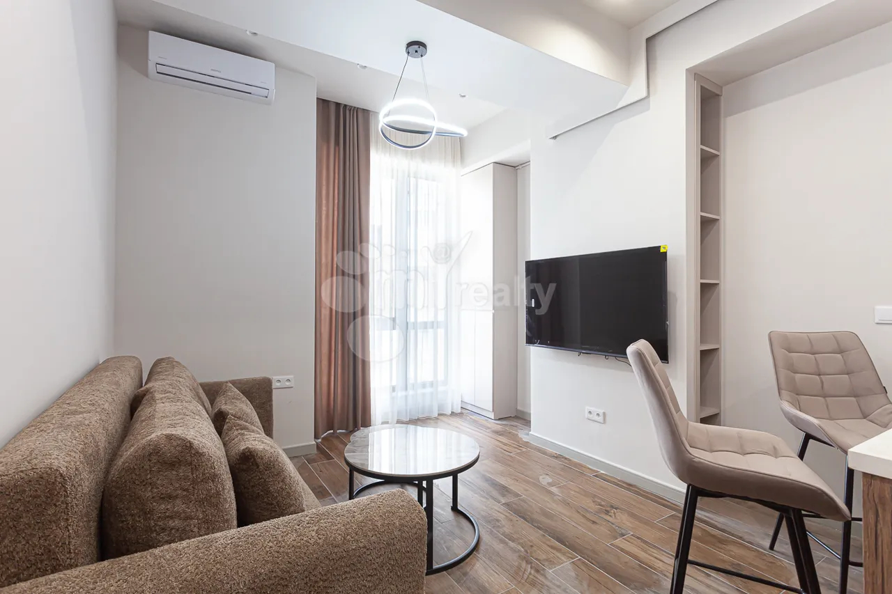 2 bedroom apartment for rent Antarayin St, Center Yerevan, 161991
