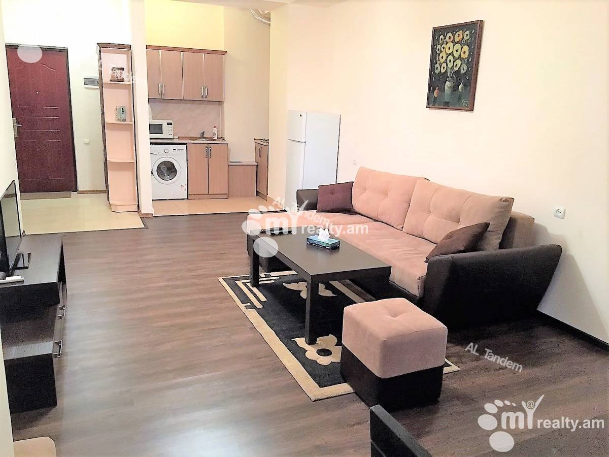 Купить 2 комнатную квартиру Бузанд ул, Центр Ереван, 130736