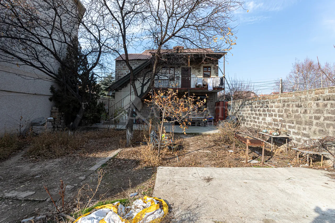 Առանձնատուն  Պարույր Սևակ թաղ. 1-ին փ, Ավան Երևան, 158501