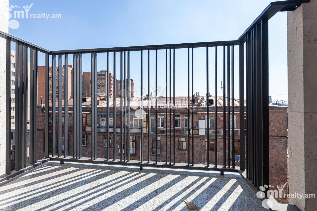 4 bedroom apartment for sale Leo St, Center Yerevan, 152660