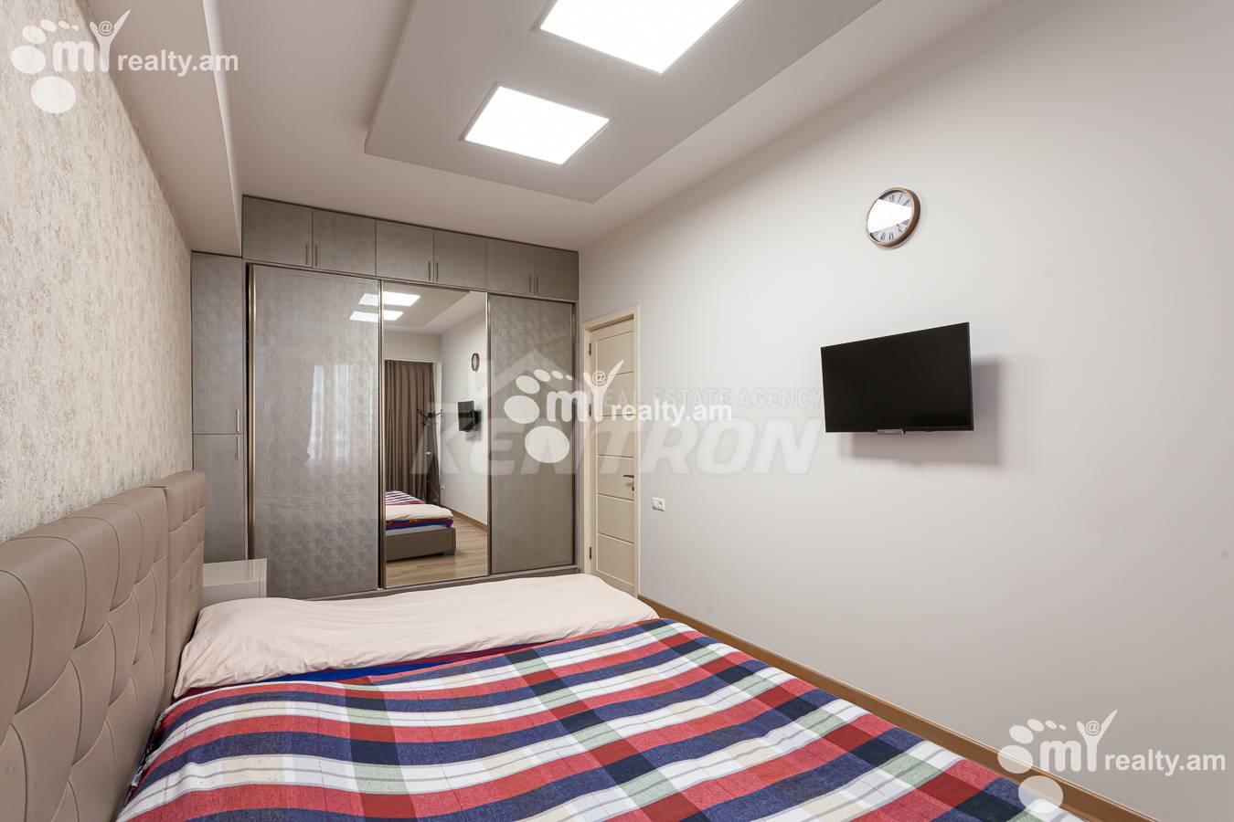 3 bedroom apartment for sale Gyulbenkyan St, Arabkir Yerevan, 142112