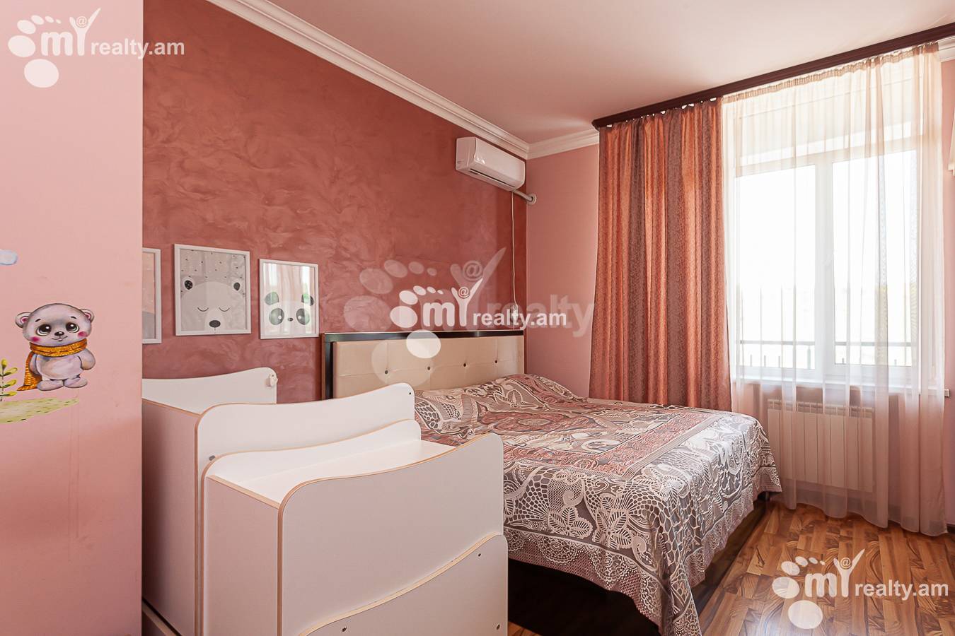 3 bedroom apartment for sale Dzorap St, Center Yerevan, 151500