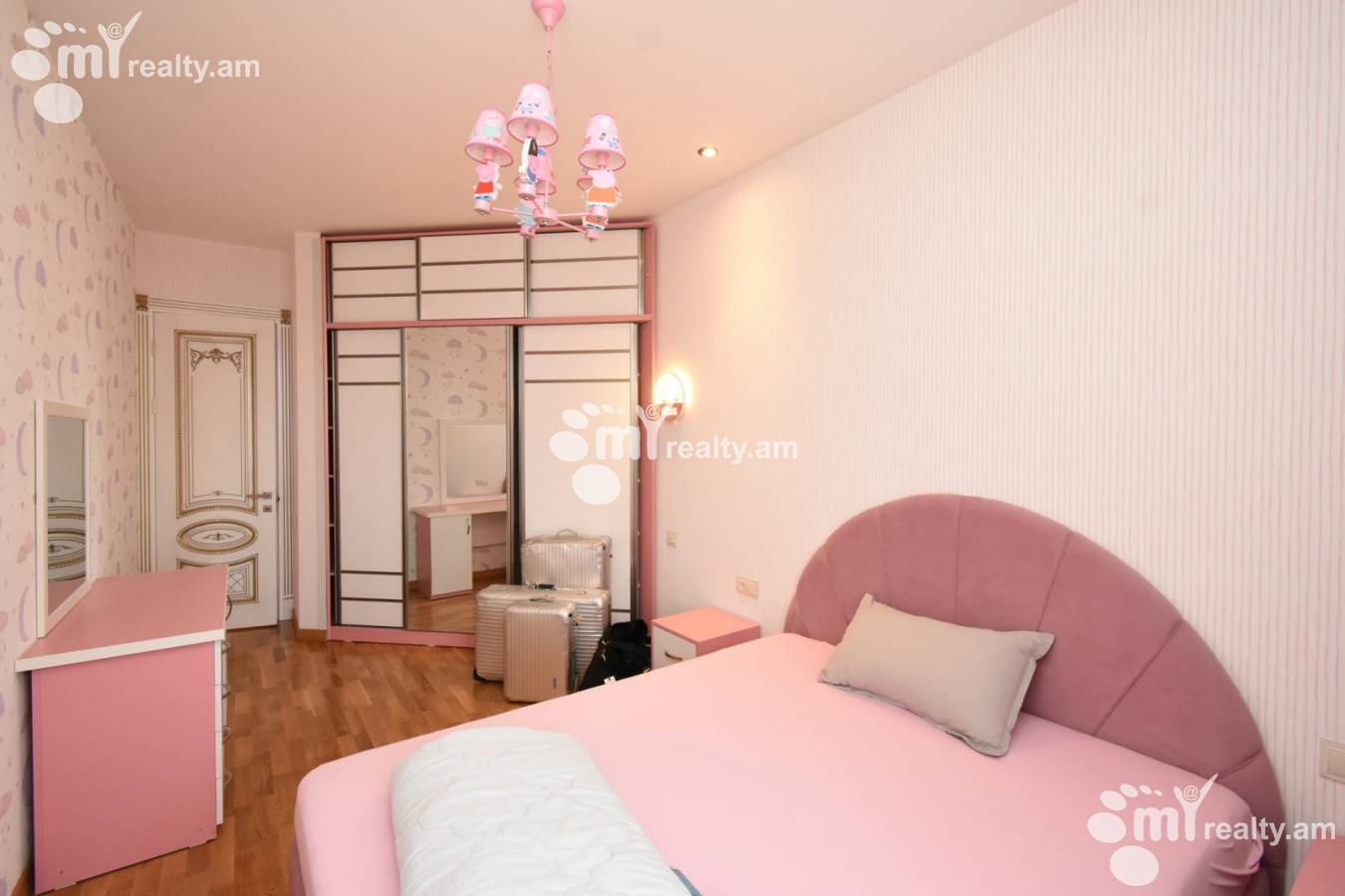 4 bedroom apartment for sale N. Zaryan St, Arabkir Yerevan, 159733