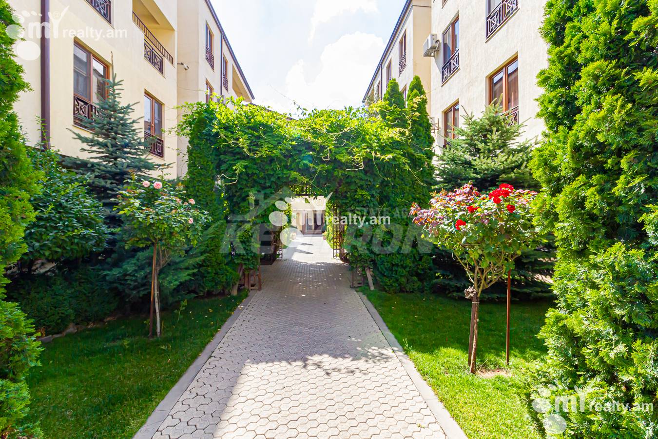 6 սենյականոց բնակարան  Ծարավ Աղբյուրի փող., Ավան Երևան, 152021