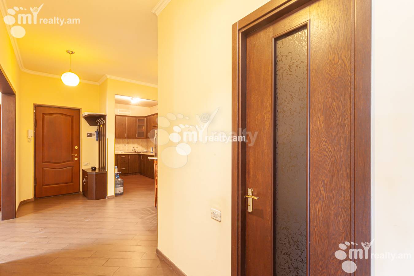 Снять 3 комнатную квартиру Байрон ул, Центр Ереван, 154243