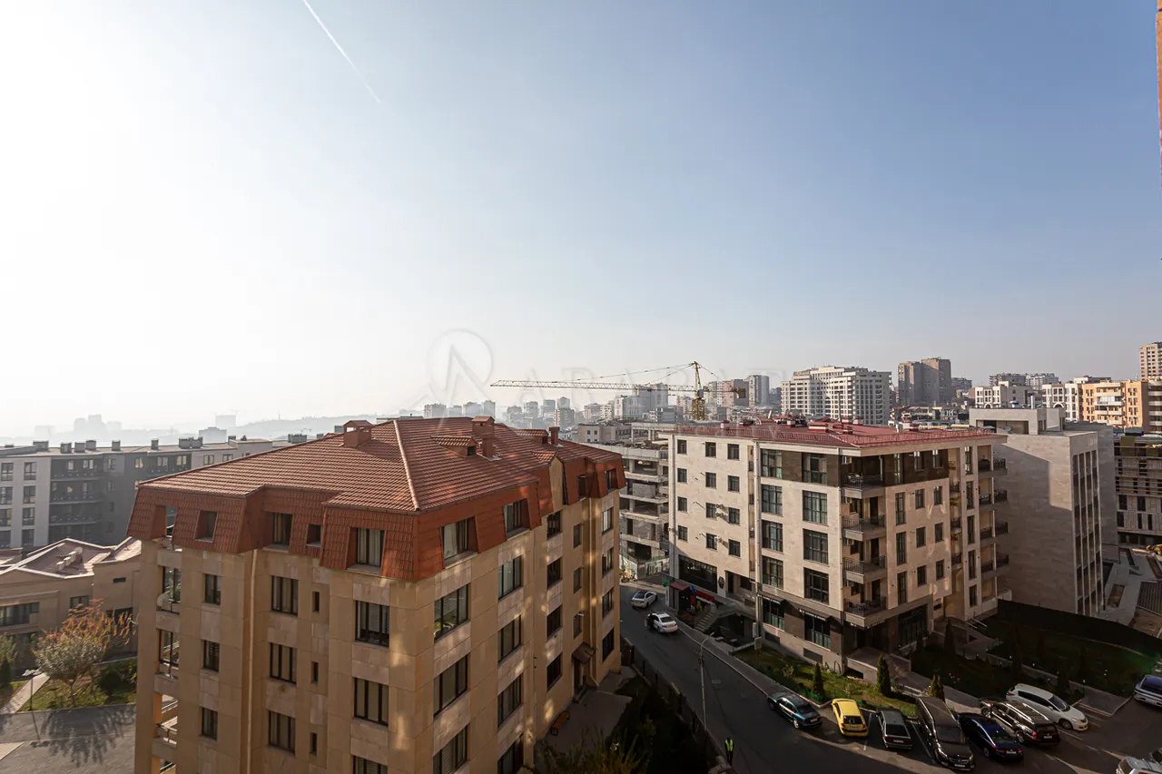3 bedroom apartment for sale Antarayin St, Center Yerevan, 157848