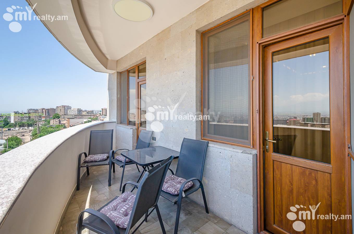 Купить 3 комнатную квартиру Айрик Мурадян улица, Арабкир Ереван, 151288