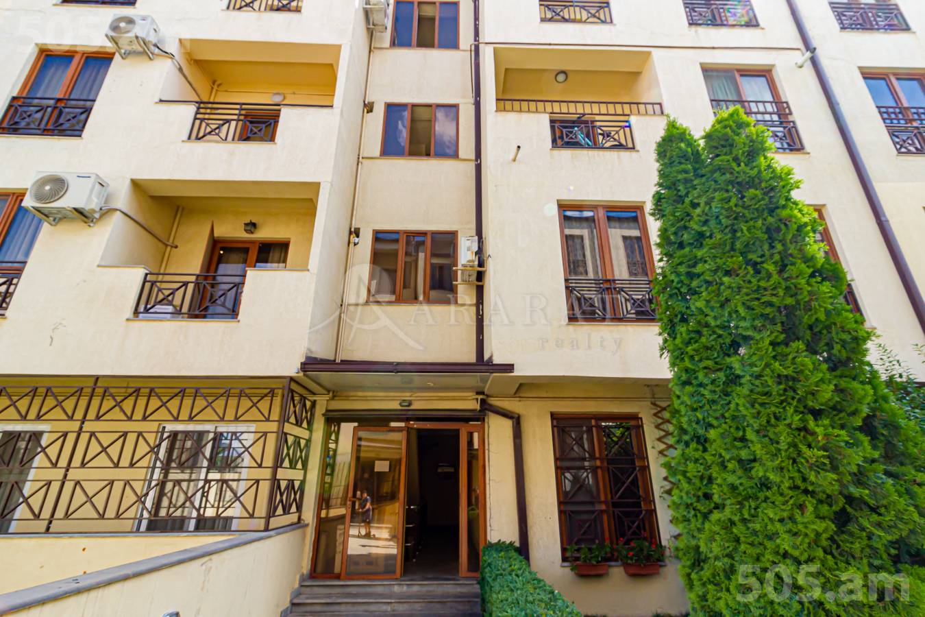 6 սենյականոց բնակարան  Ծարավ Աղբյուրի փող., Ավան Երևան, 152079