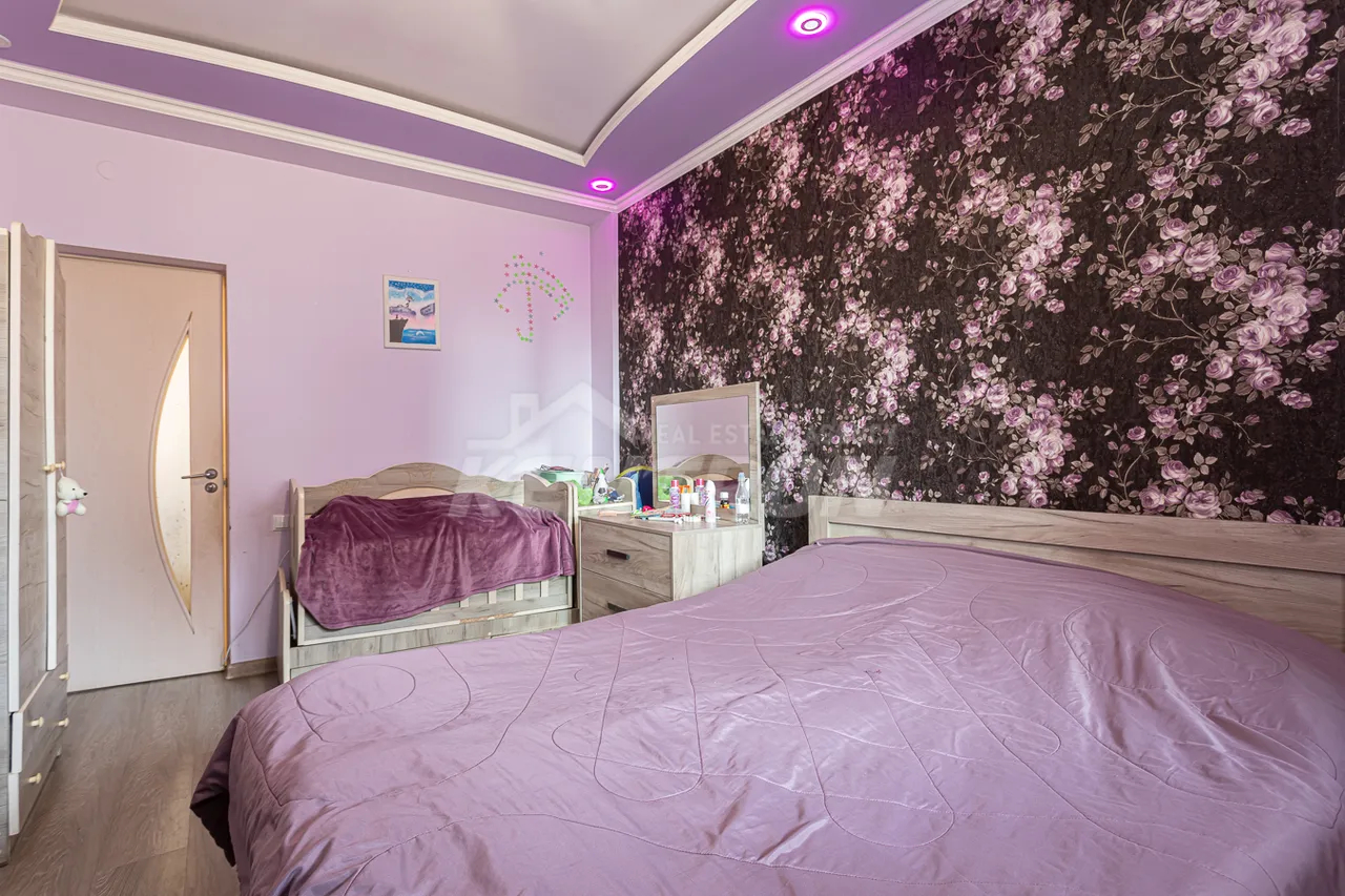 House for sale Paruyr Sevak dis. 1st street, Avan Yerevan, 158500
