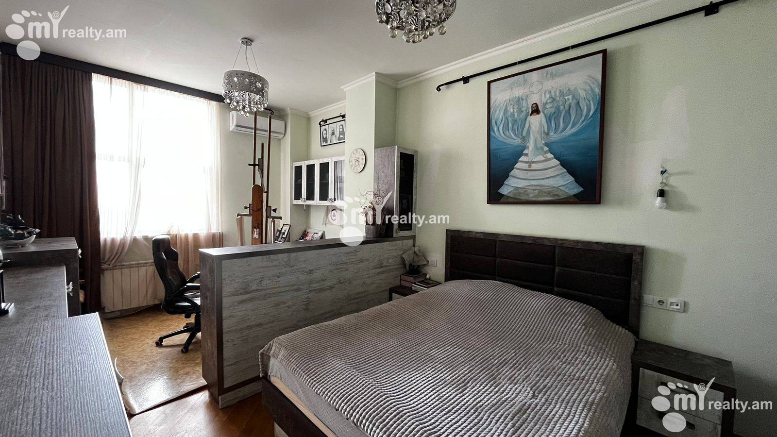 4 bedroom apartment for sale Rostom St, Center Yerevan, 160225