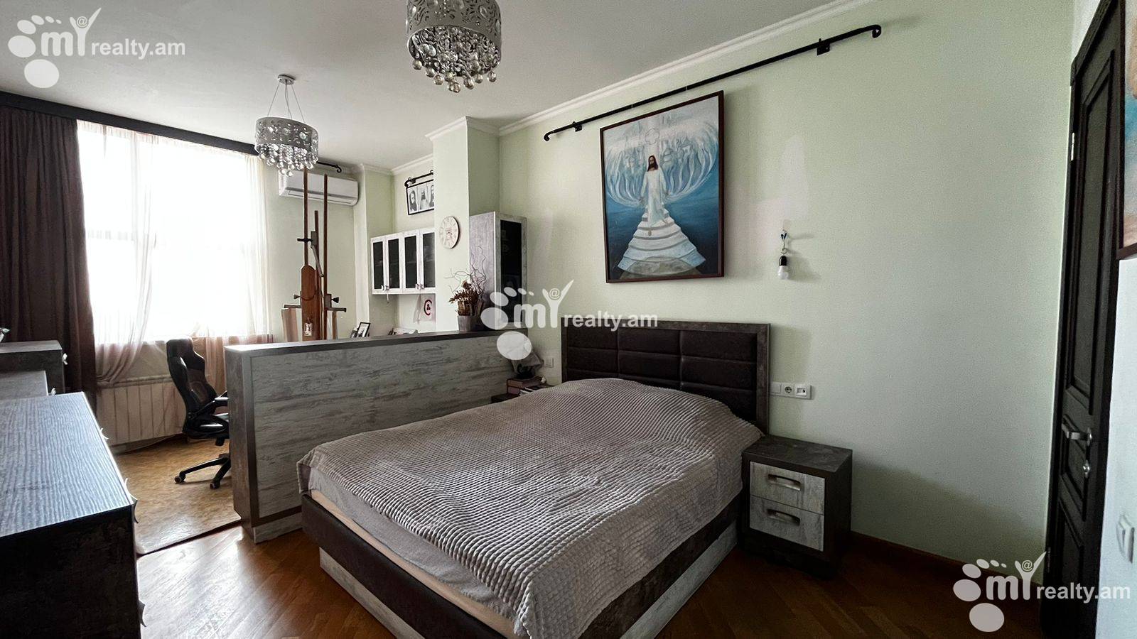 4 bedroom apartment for sale Rostom St, Center Yerevan, 160225