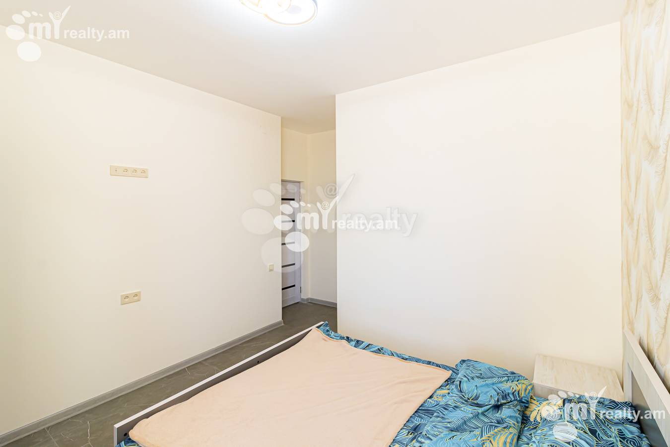 Снять 2 комнатную квартиру Аргишти ул, Центр Ереван, 154256