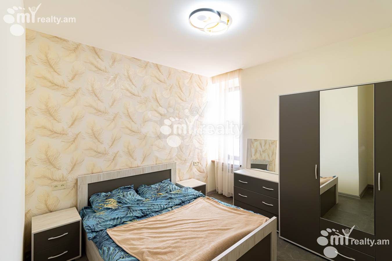 Снять 2 комнатную квартиру Аргишти ул, Центр Ереван, 154256