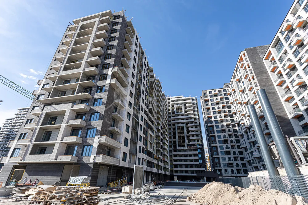 3-senyakanoc-bnakaran-vacharq-Yerevan-Ajapnyak