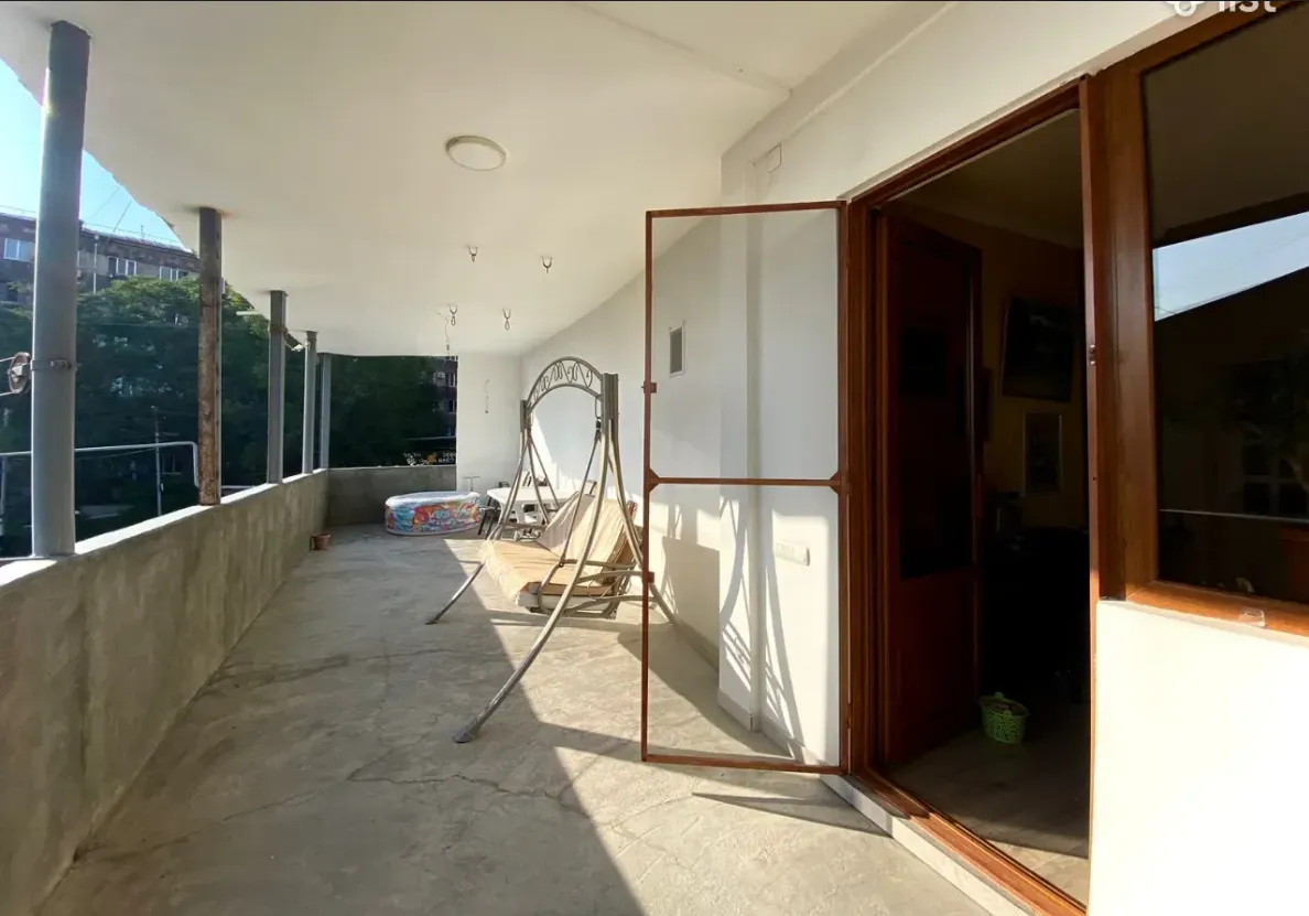 4 bedroom apartment for sale K. Ulnetsi St, Quanaquère-Zeytoun Yerevan, 161750