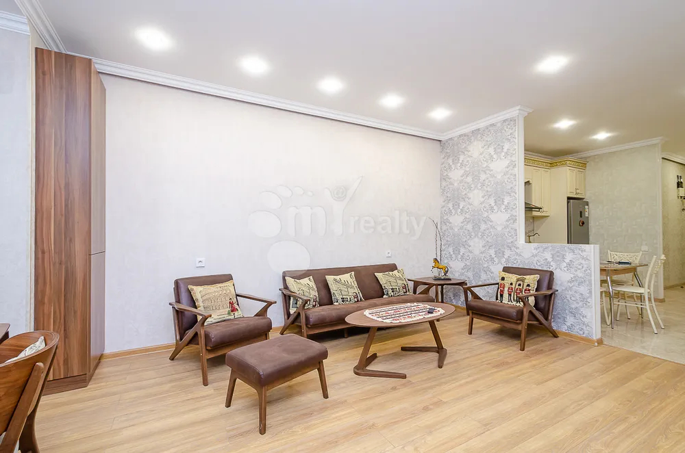 varcov-bnakaran-norakaruycum/2-senyakanoc/Teryan+St/Center/Yerevan