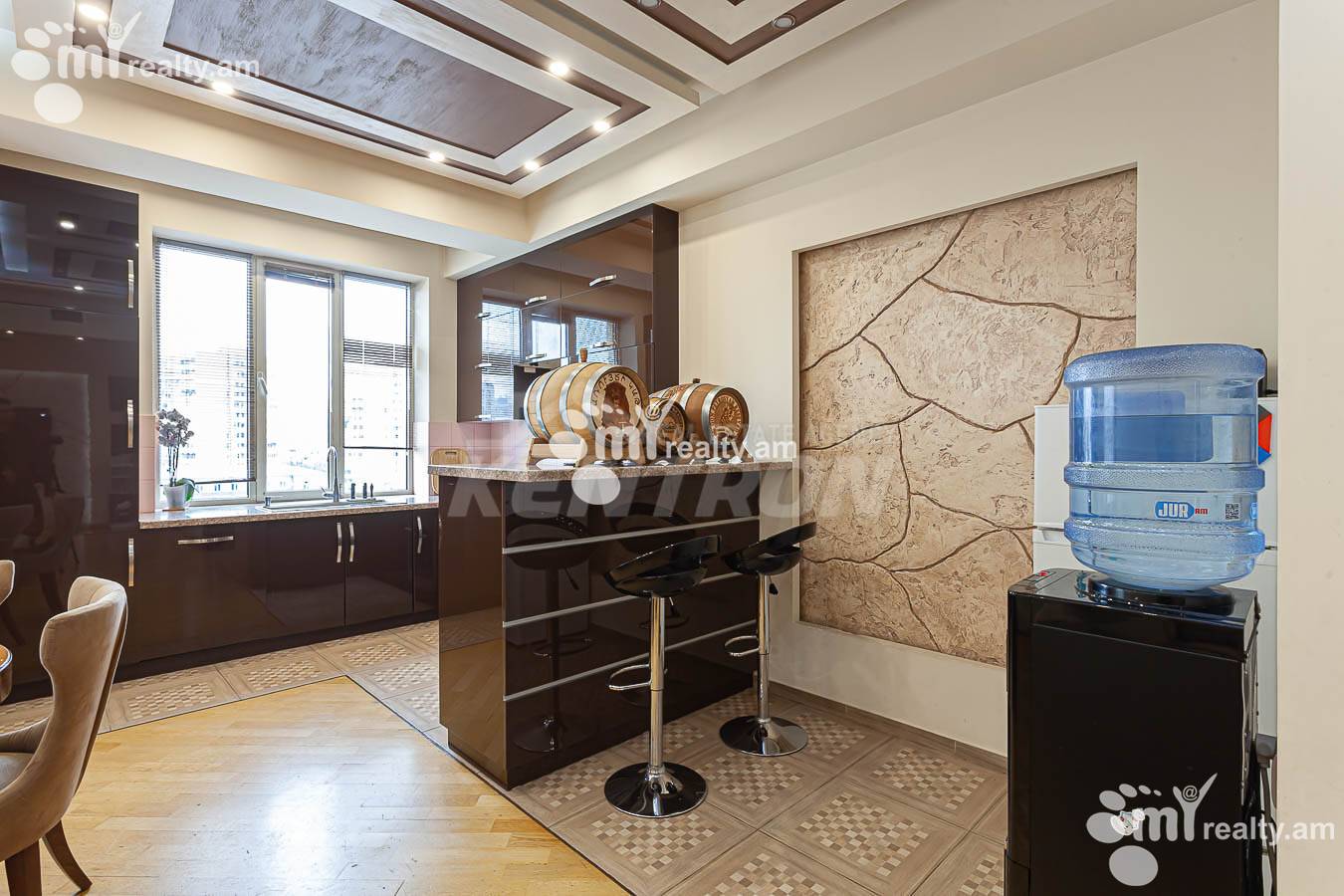 3 bedroom apartment for sale خیابان پارونیان, مرکز شهر ایروان, 153345