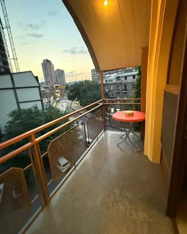 4 bedroom apartment for rent Paronyan St, Center Yerevan, 161316
