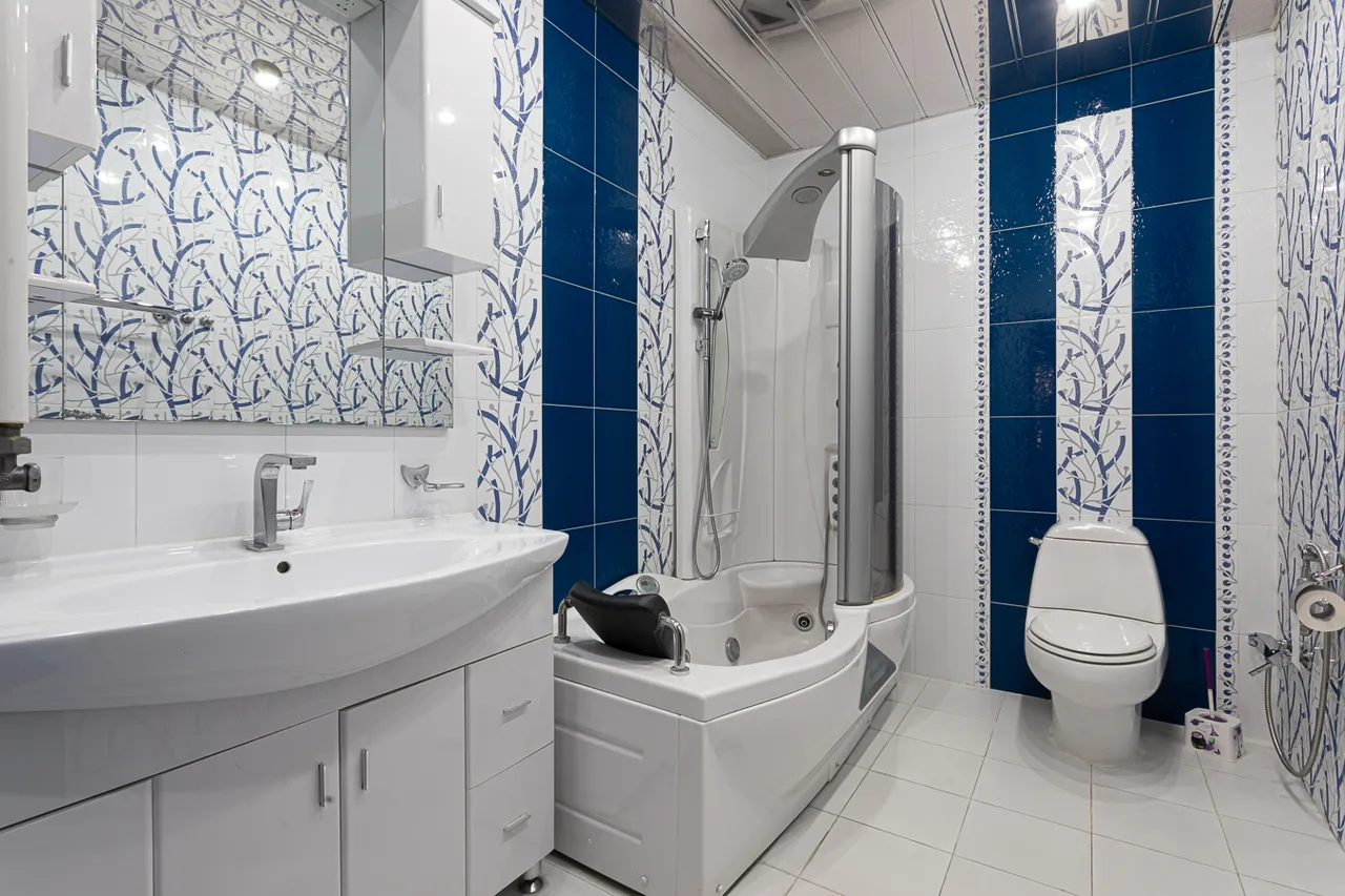 3 bedroom apartment for rent Hin yerevantsi St, Center Yerevan, 159734