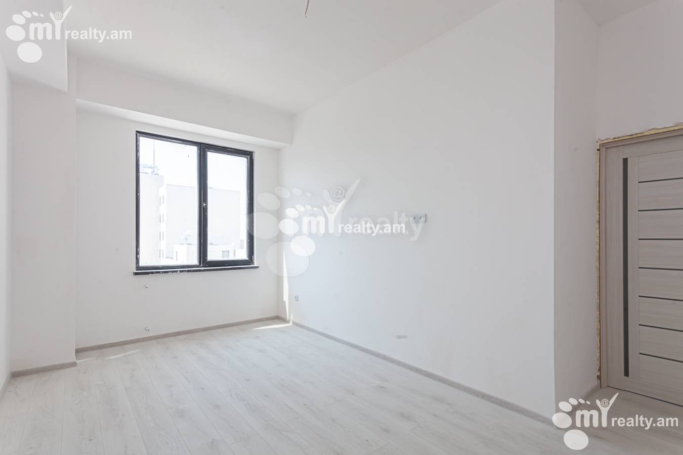 3 սենյականոց բնակարան  Գրիբոեդովի փող, Արաբկիր Երևան, 156050