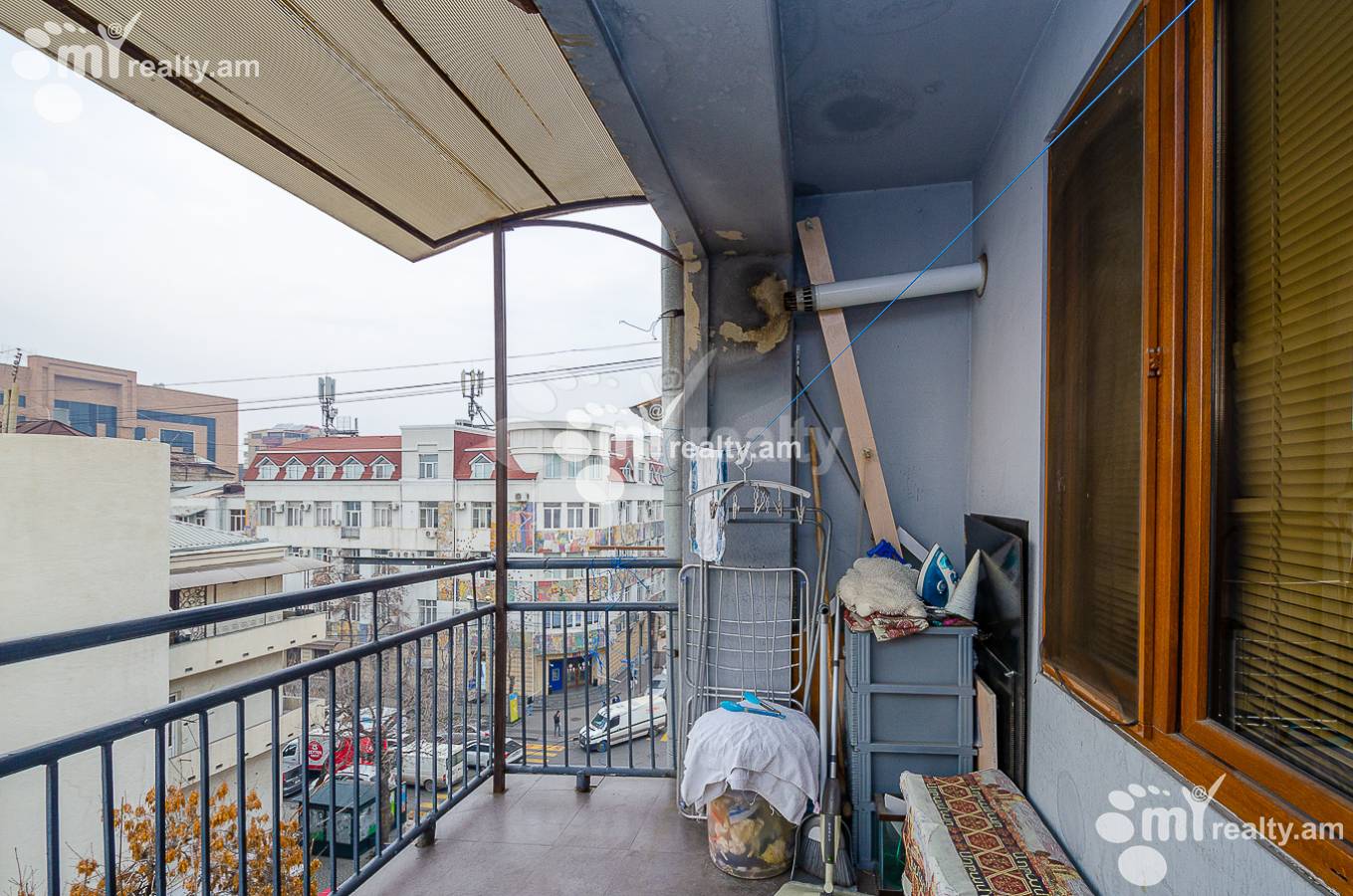 Купить 3 комнатную квартиру Тпагричнер ул, Центр Ереван, 150499