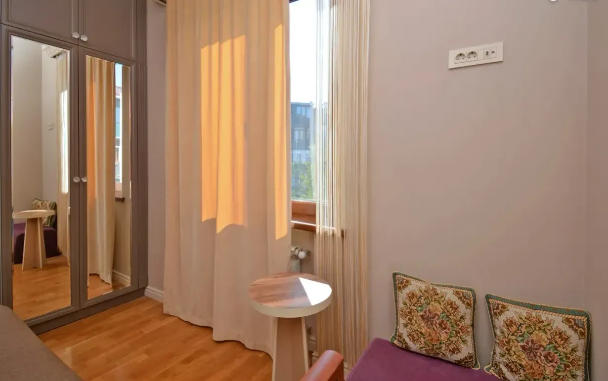 3 bedroom apartment for rent Tamanyan St, Center Yerevan, 161969