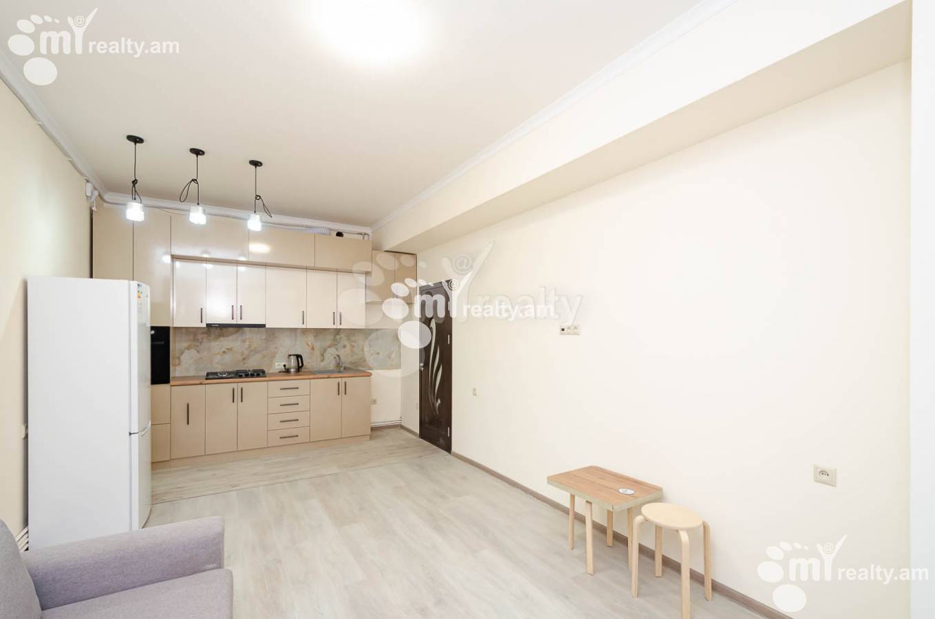 2 bedroom apartment for sale خیابان چارِنتس, مرکز شهر ایروان, 142307