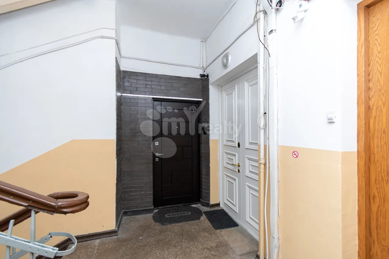3 bedroom apartment for sale Baghramyan Ave (Kentron), Center Yerevan, 158738