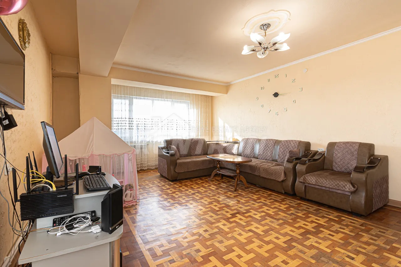 3 bedroom apartment for sale Adonts St, Arabkir Yerevan, 157905
