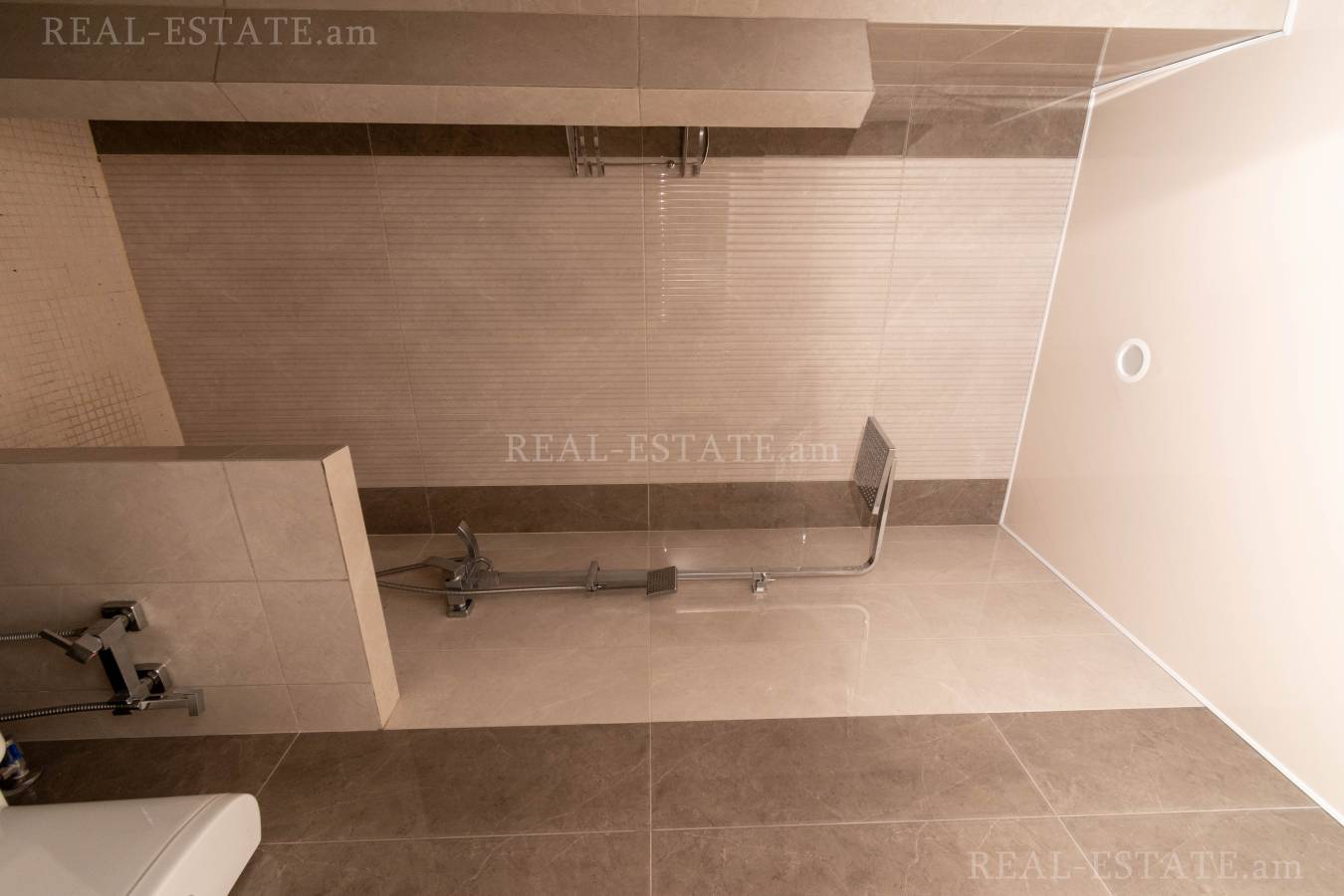 5 bedroom apartment for sale Lvovyan St, Nor-Nork Yerevan, 124058