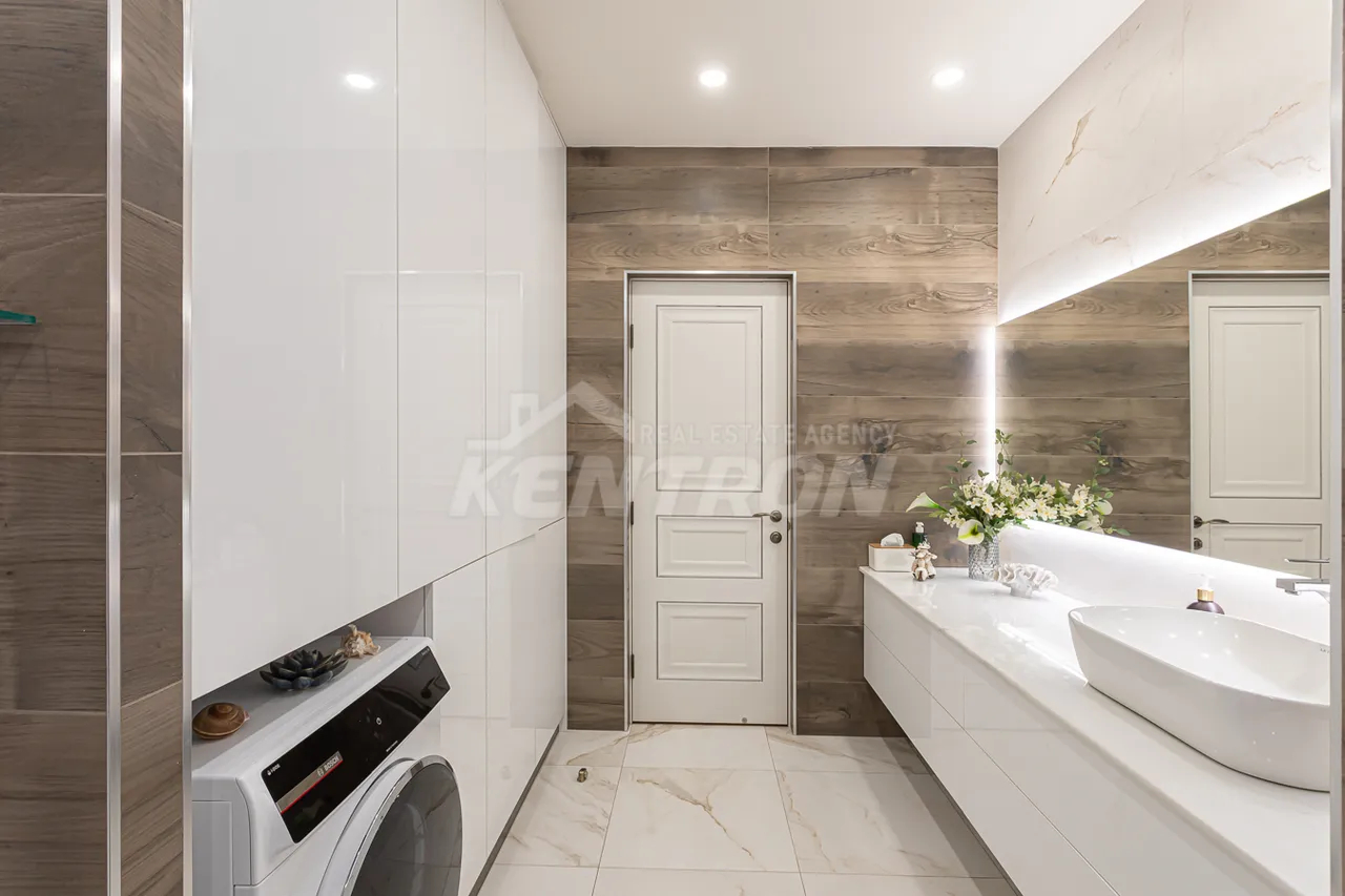 3 bedroom apartment for sale Orbeli Yeghbayrner   St, Arabkir Yerevan, 159690