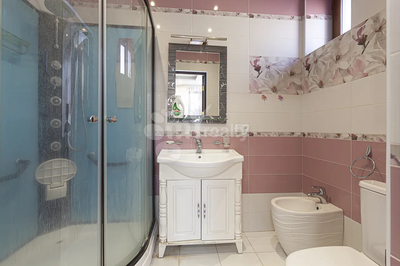 House for rent خیابان داوتاشِن بلوک 3, داوتاشِن ایروان, 161968