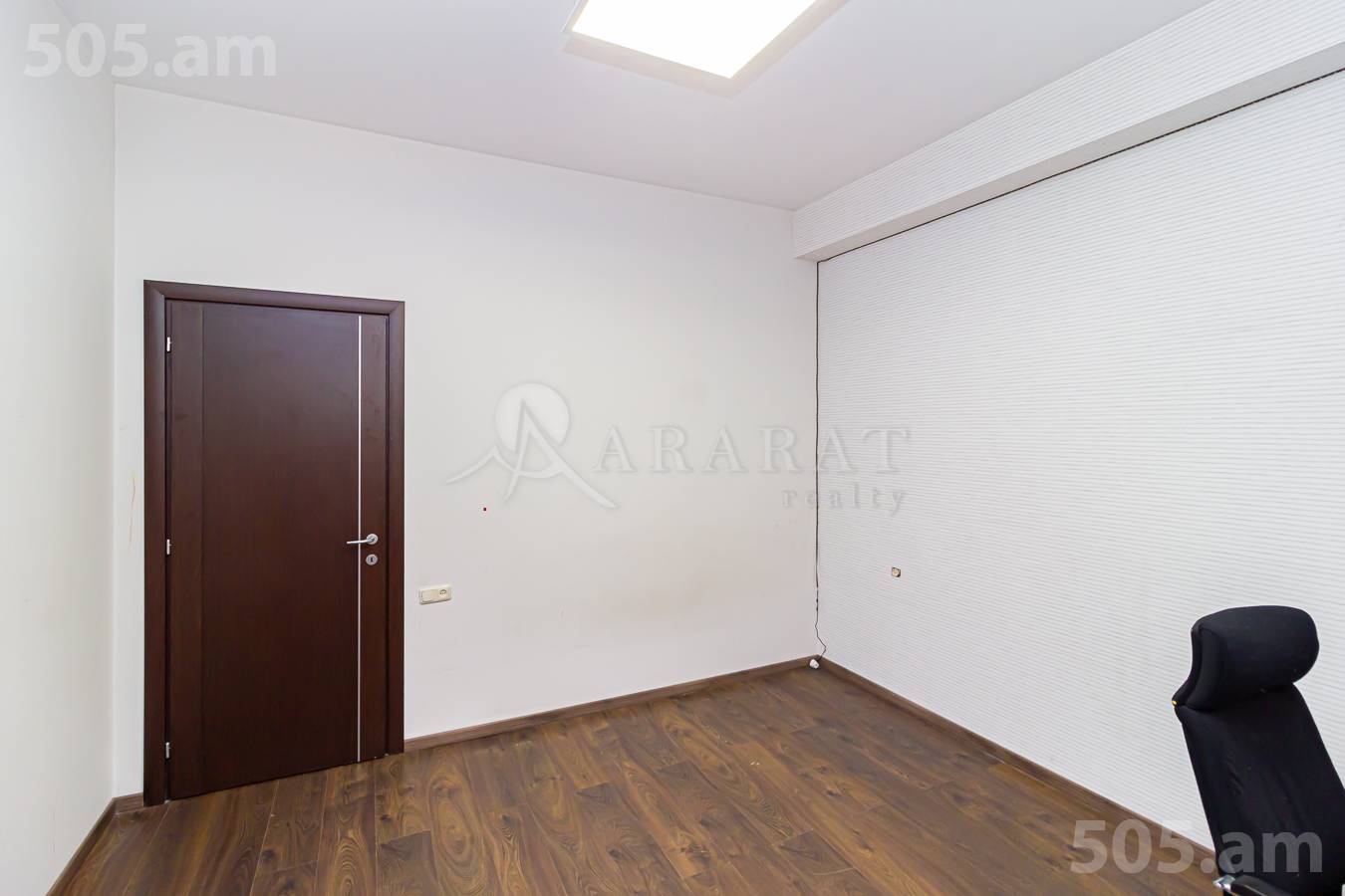 4 bedroom apartment for rent Antarayin St, Center Yerevan, 153233