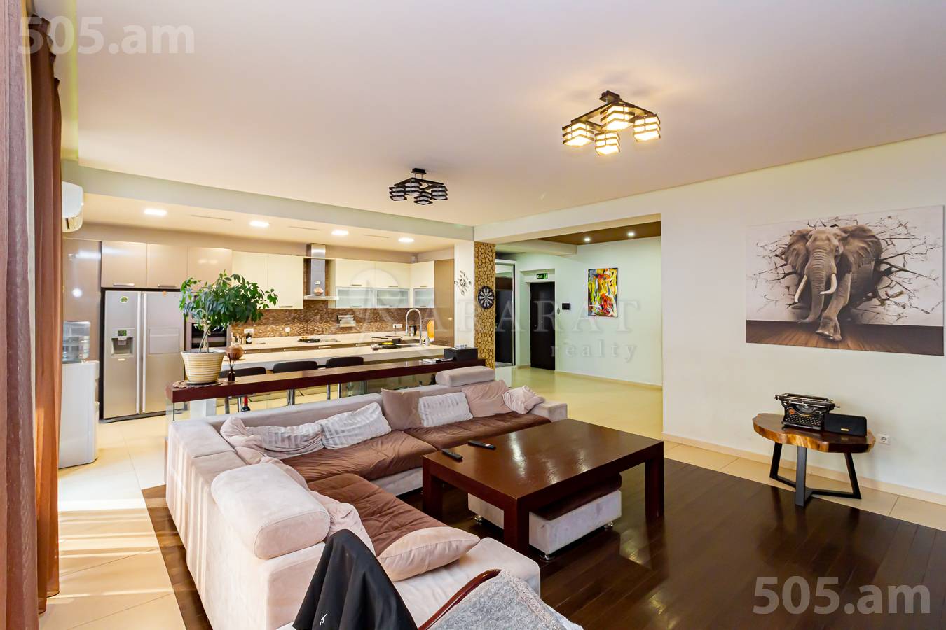 4 bedroom apartment for rent Antarayin St, Center Yerevan, 153233