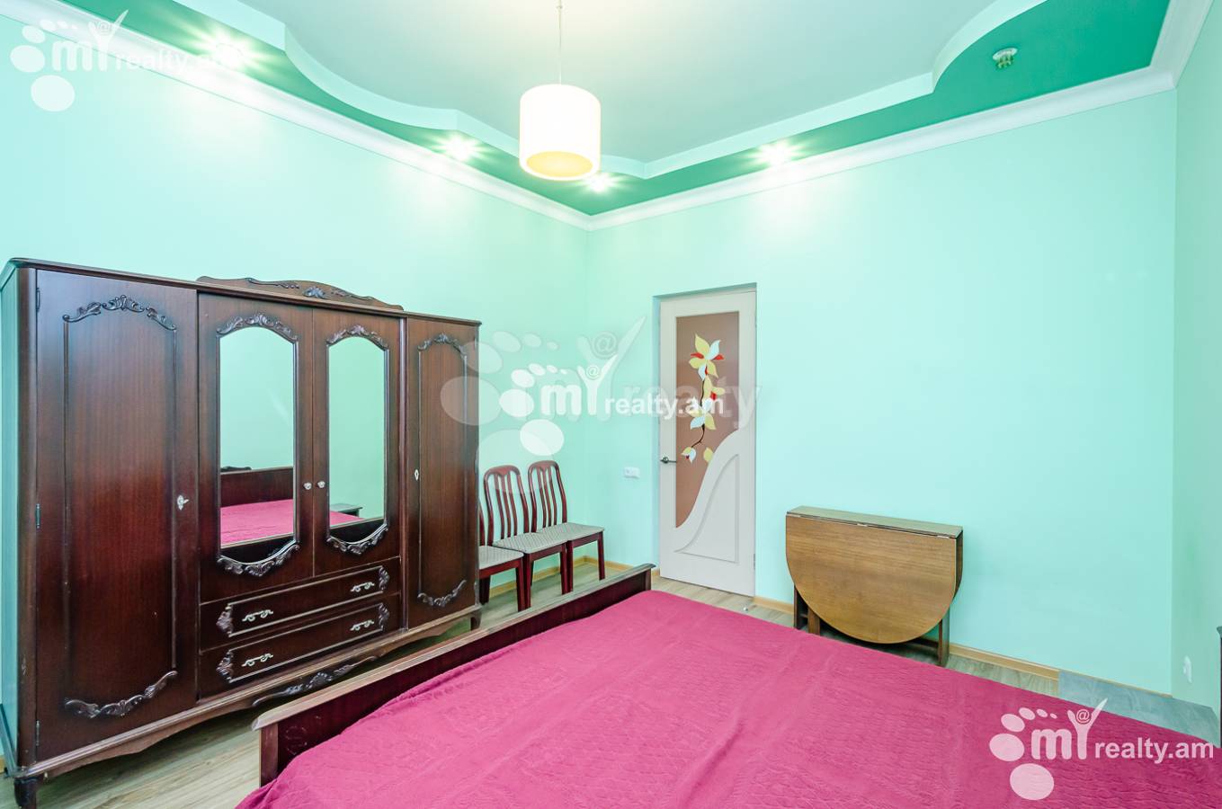 3 bedroom apartment for sale خیابان کومیتاس, عربگیر ایروان, 150497