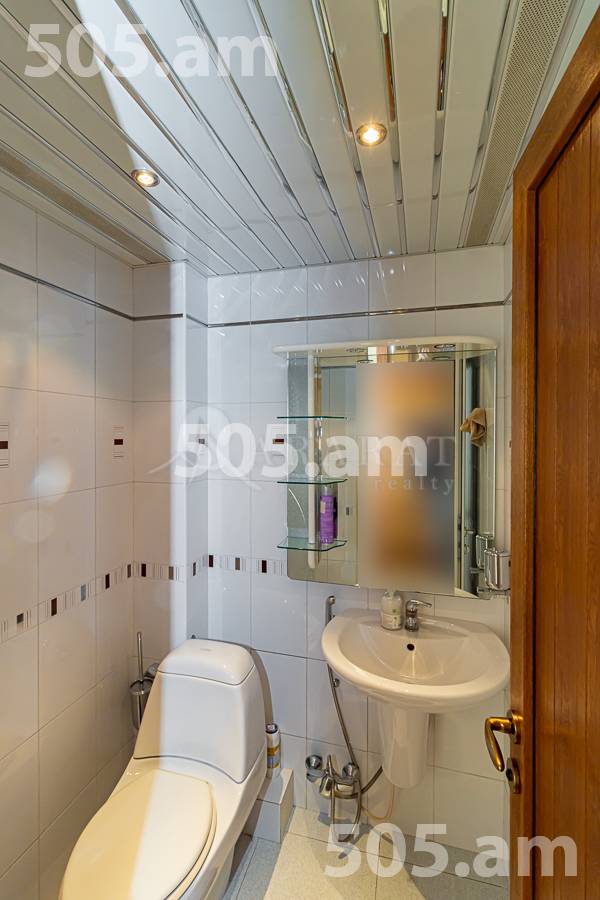 3 bedroom apartment for sale خیابان برادران اوربِلی, عربگیر ایروان, 153786