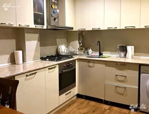 2-senyakanoc-bnakaran-vacharq-Yerevan-Center