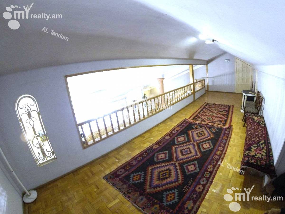 4 bedroom apartment for sale Tigran Mets Ave, Center Yerevan, 141638