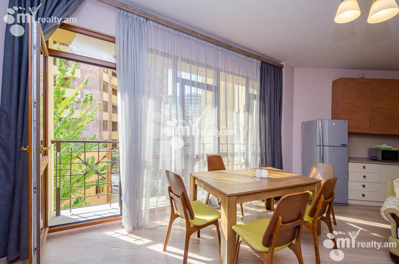 Купить 3 комнатную квартиру Екмалян ул, Центр Ереван, 155279