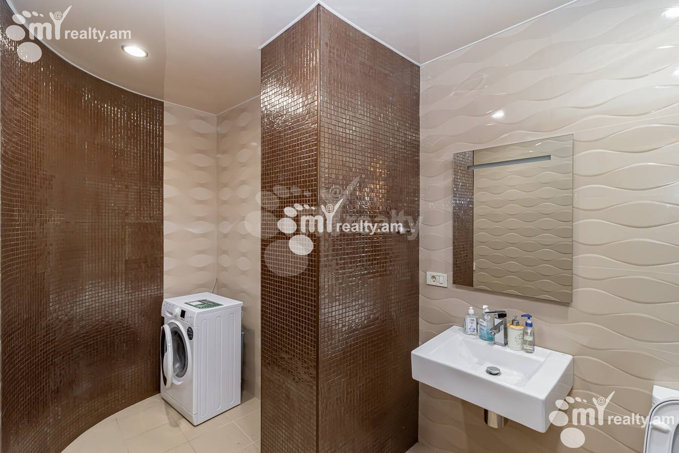 4 bedroom apartment for sale D. Demirchyan St, Center Yerevan, 147372