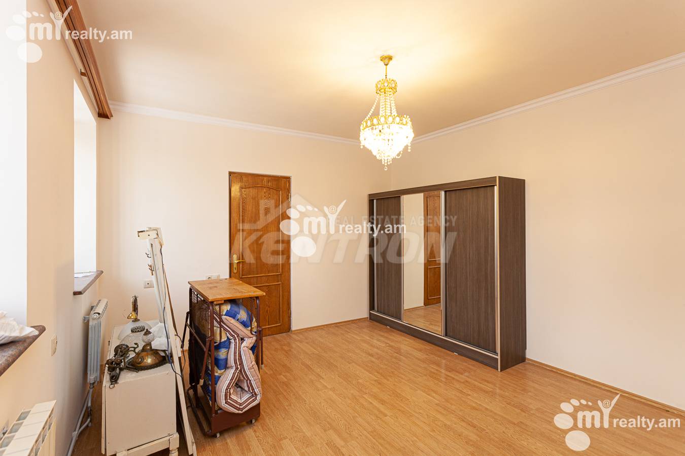 Купить дом Айрик Мурадян улица, Арабкир Ереван, 137027