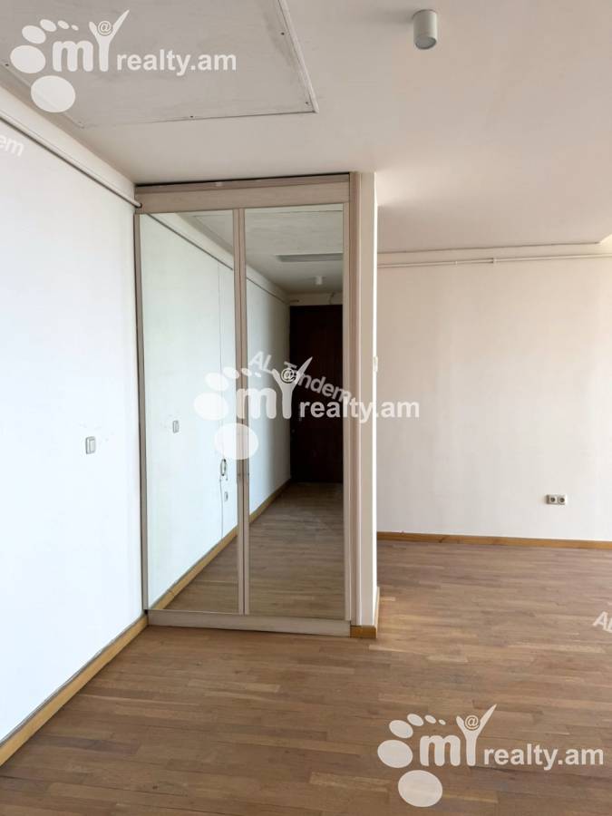 Commercial for rent خیابان آنتارایین, مرکز شهر ایروان, 155678