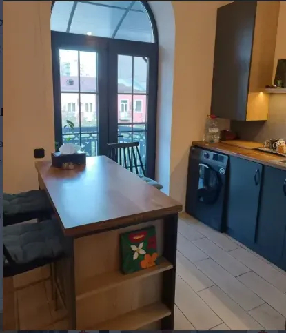 1 սենյականոց բնակարան  Պարոնյան փող, Կենտրոն Երևան, 159951