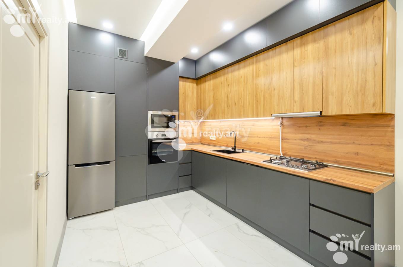 Купить 2 комнатную квартиру К. Улнеци ул., Канакер-Зейтун Ереван, 151482